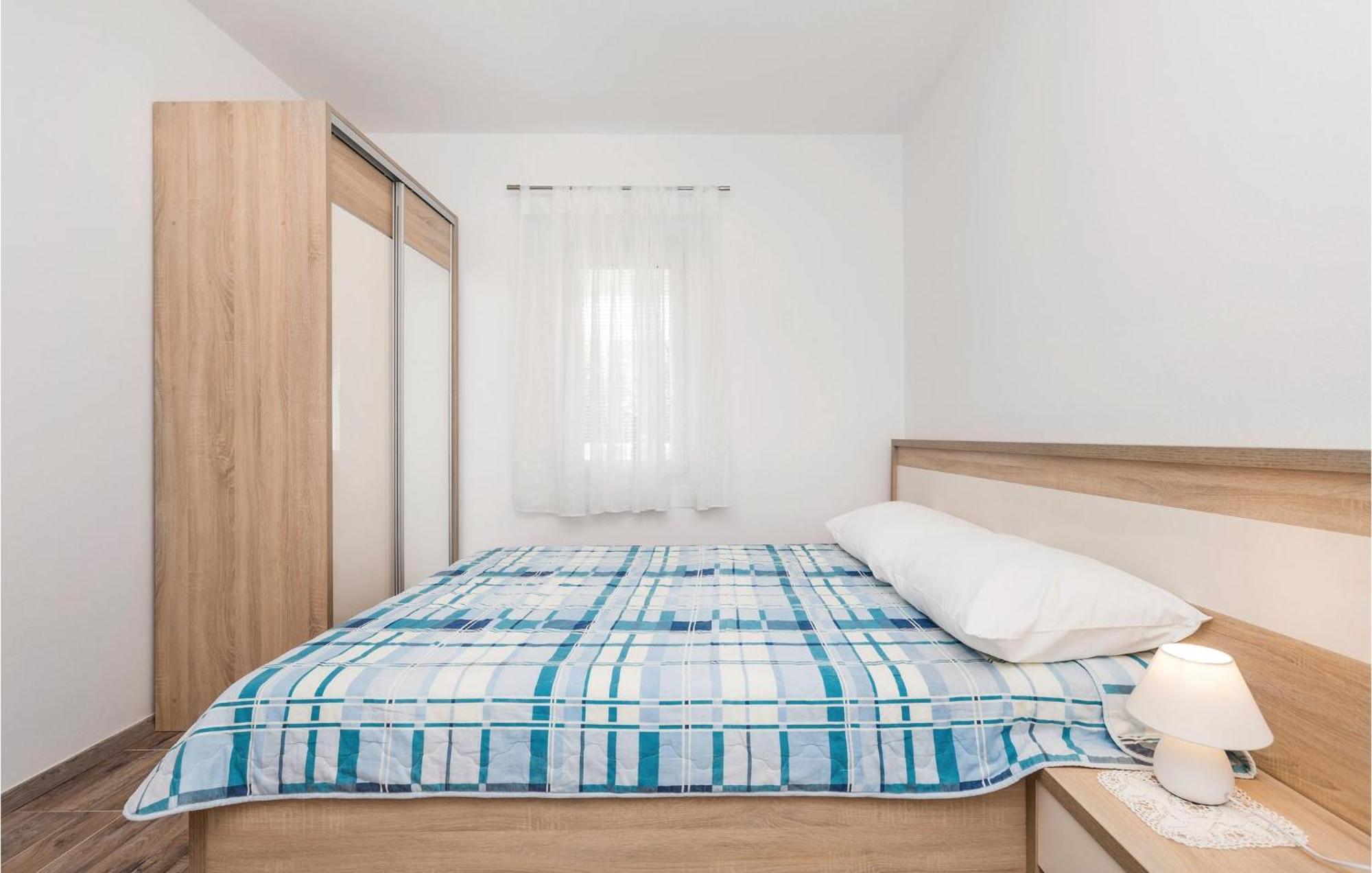 Lovely Apartment In Mandre With Wifi Exterior photo